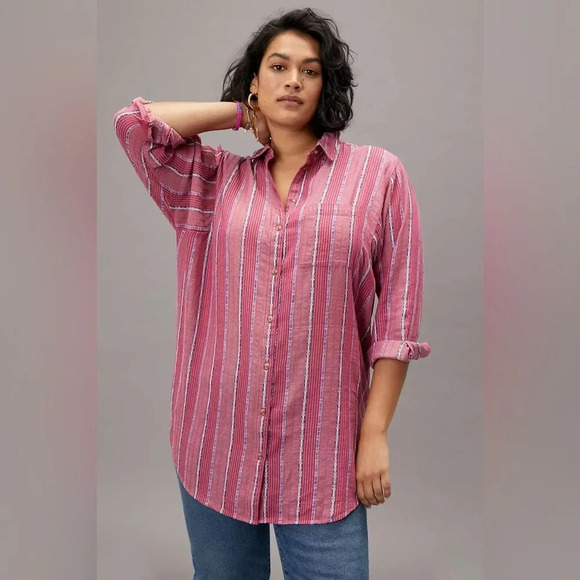 PILCRO by ANTHROPOLOGIE The Bo Boyfriend Embroidered Buttondown Shirt - Picture 2 of 13